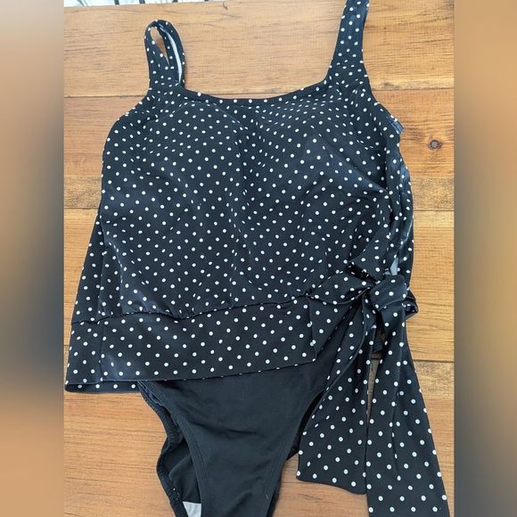Polka dot Blouson swimsuit Med - Picture 4 of 10